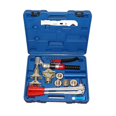 Опрессовщик для труб REHAU